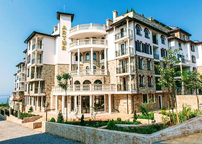 Elegant Artur 스베티 블라스